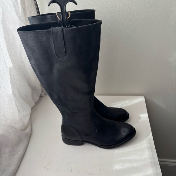 NEW Born Shaunie Leather Knee High Tall Riding Boots, Black 6 US Wide - Picture 2 of 9